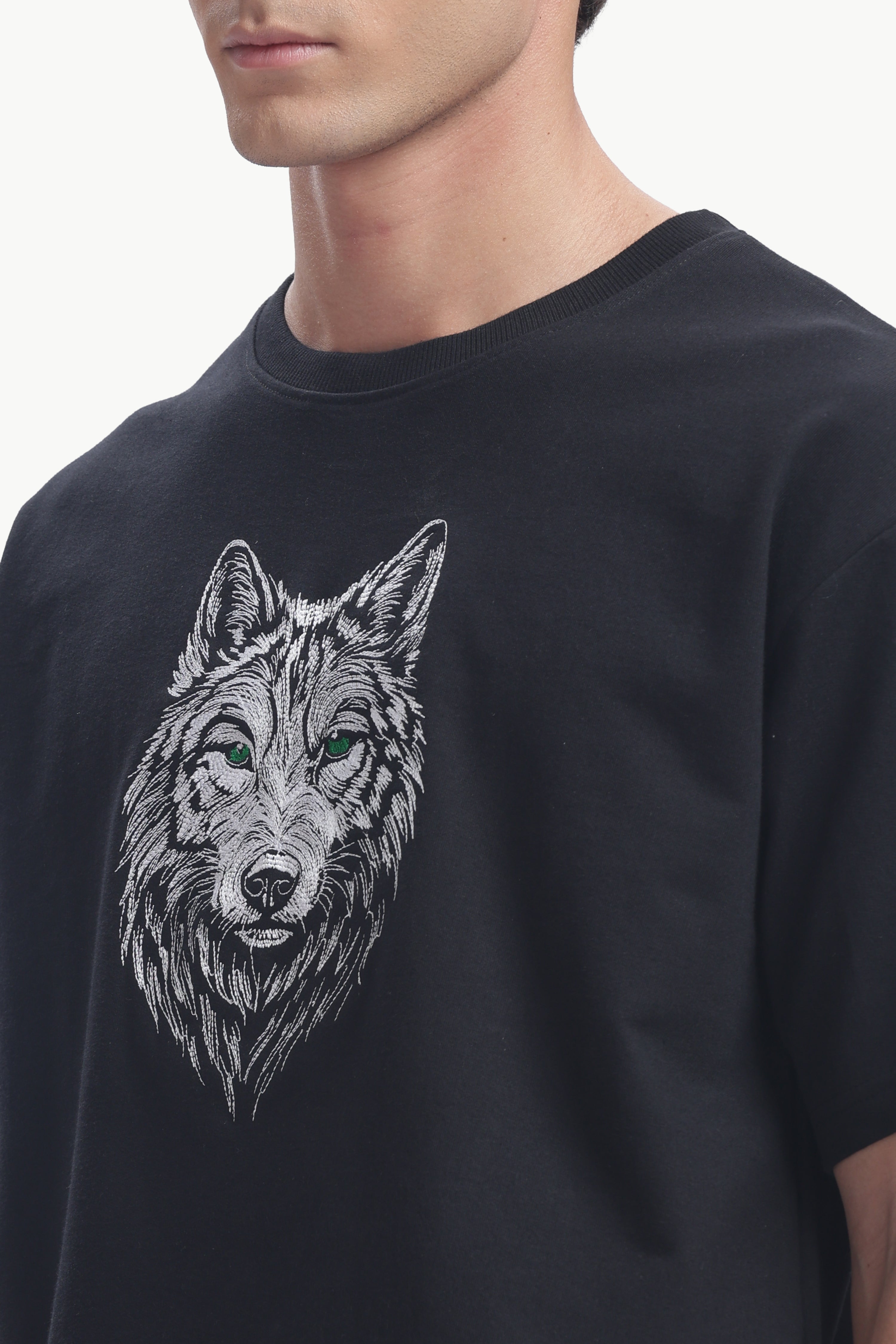 Wolf Embroidery T-Shirt